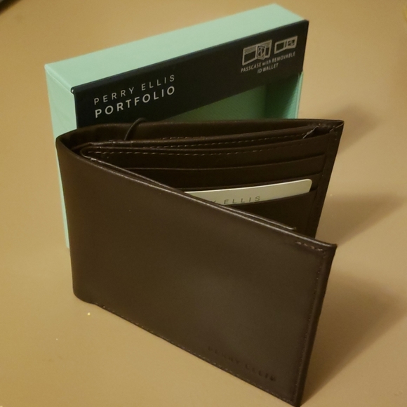 Perry Ellis removable ID wallet - Picture 3 of 7